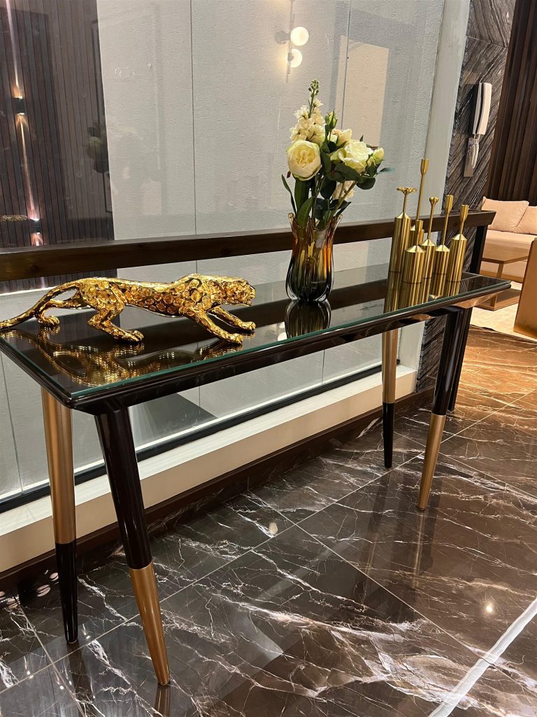 Gold Leopard Console